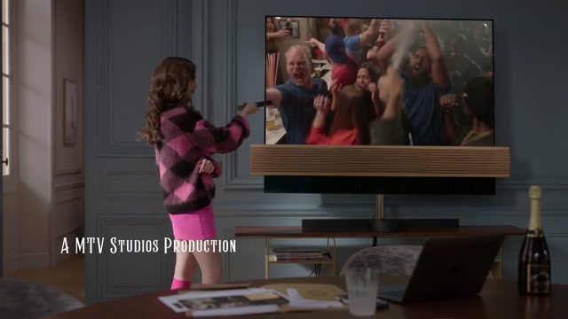 Emily in Paris (2020) Season 01 (Epi 09).mp4
