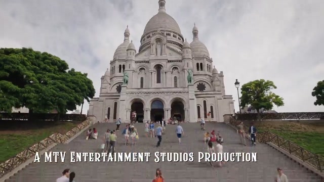 Emily in Paris Season 03 (Epi 04).mp4