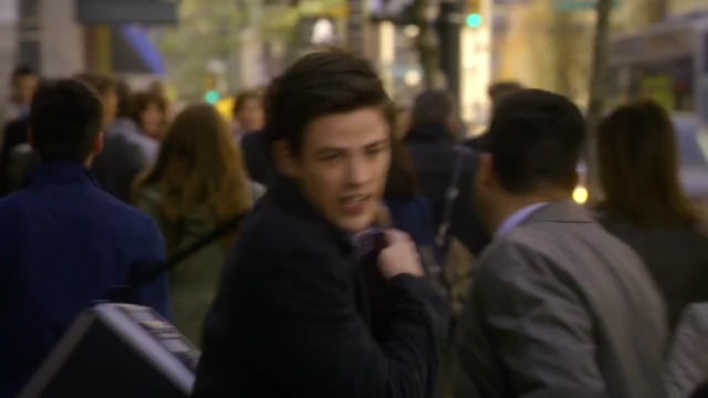isaiDub.me - The Flash 2014 Season 01 Epi 13.mp4